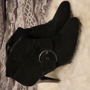 *Nine & Co Black Suede with Snakeskin Sole Buckle Detail Side Zip Bootie…